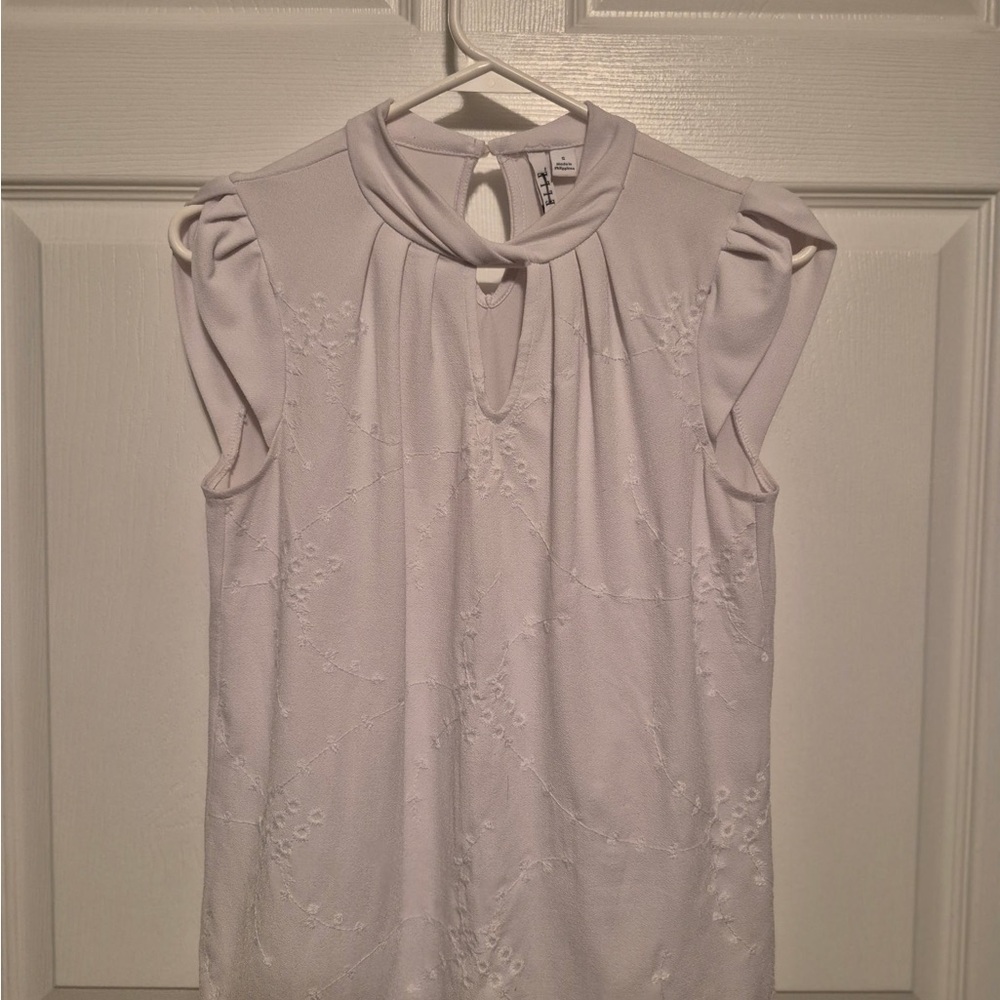 Elle White Textured Blouse
